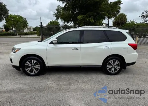 2017 Nissan Pathfinder S z USA, uszkodzony, nr VIN 5N1DR2MM1HC627750